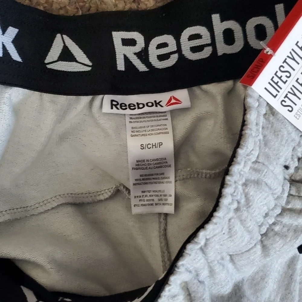 Reebok Gray work out shorts size small - Picture 6 of 6